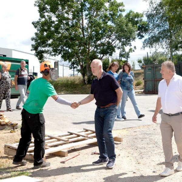 M. le Maire Michel Chapuis en visite aux Ateliers Aniciens